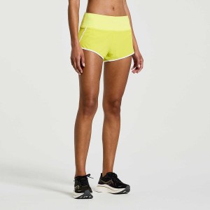 Women's Saucony Outpace 2.5" Split Shorts Yellow | SG S62843-M89